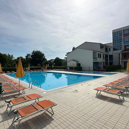 Villaggio Luna Swimmingpool- Agenzia Cocal Caorle Extérieur photo