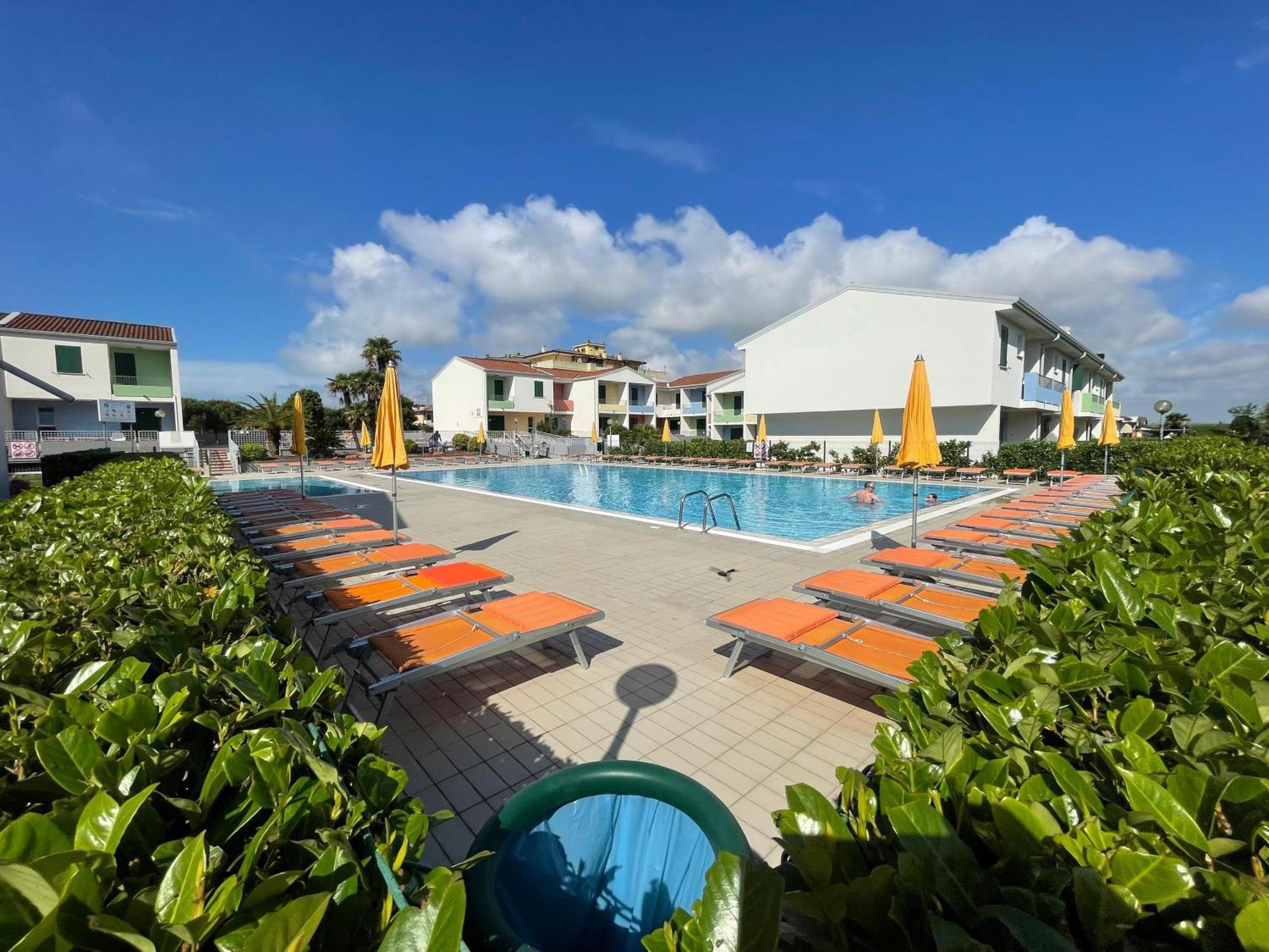 Villaggio Luna Swimmingpool- Agenzia Cocal Caorle Extérieur photo