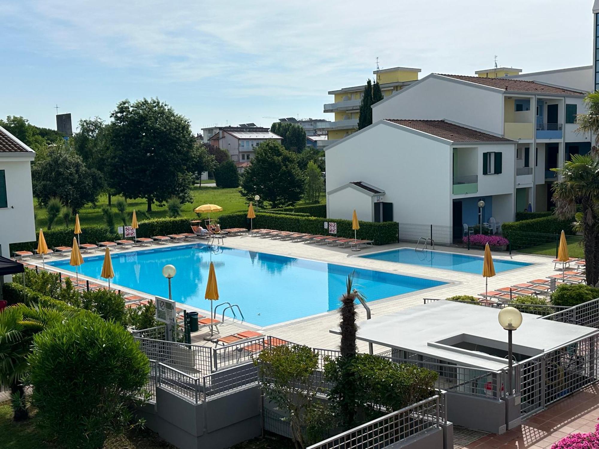 Villaggio Luna Swimmingpool- Agenzia Cocal Caorle Extérieur photo